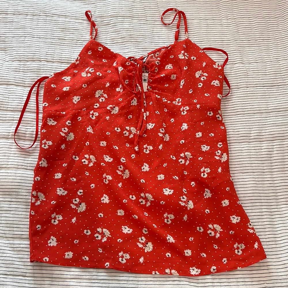 Tank top size medium